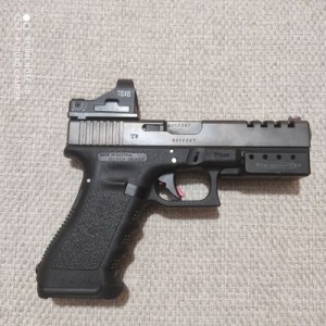 GLOCK SEMIAUTO MOD. 17... 2