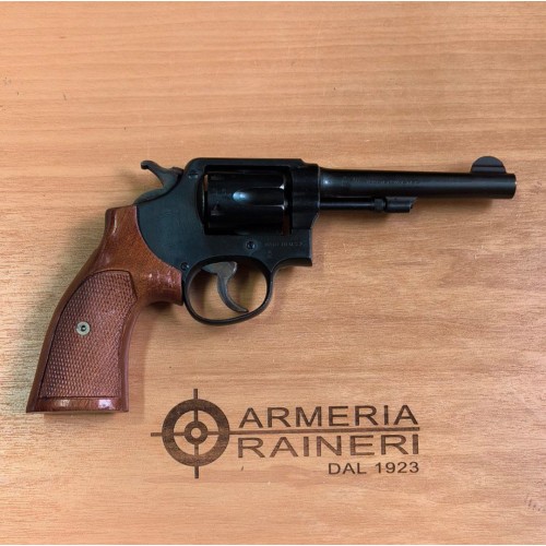 SMTHI & WESSON Military & Police 5"...